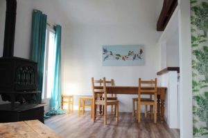 Séjour Salle à manger Gite Le Nichoir